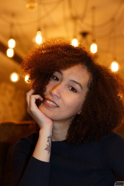 Solana Bardell Black Star Russia 07